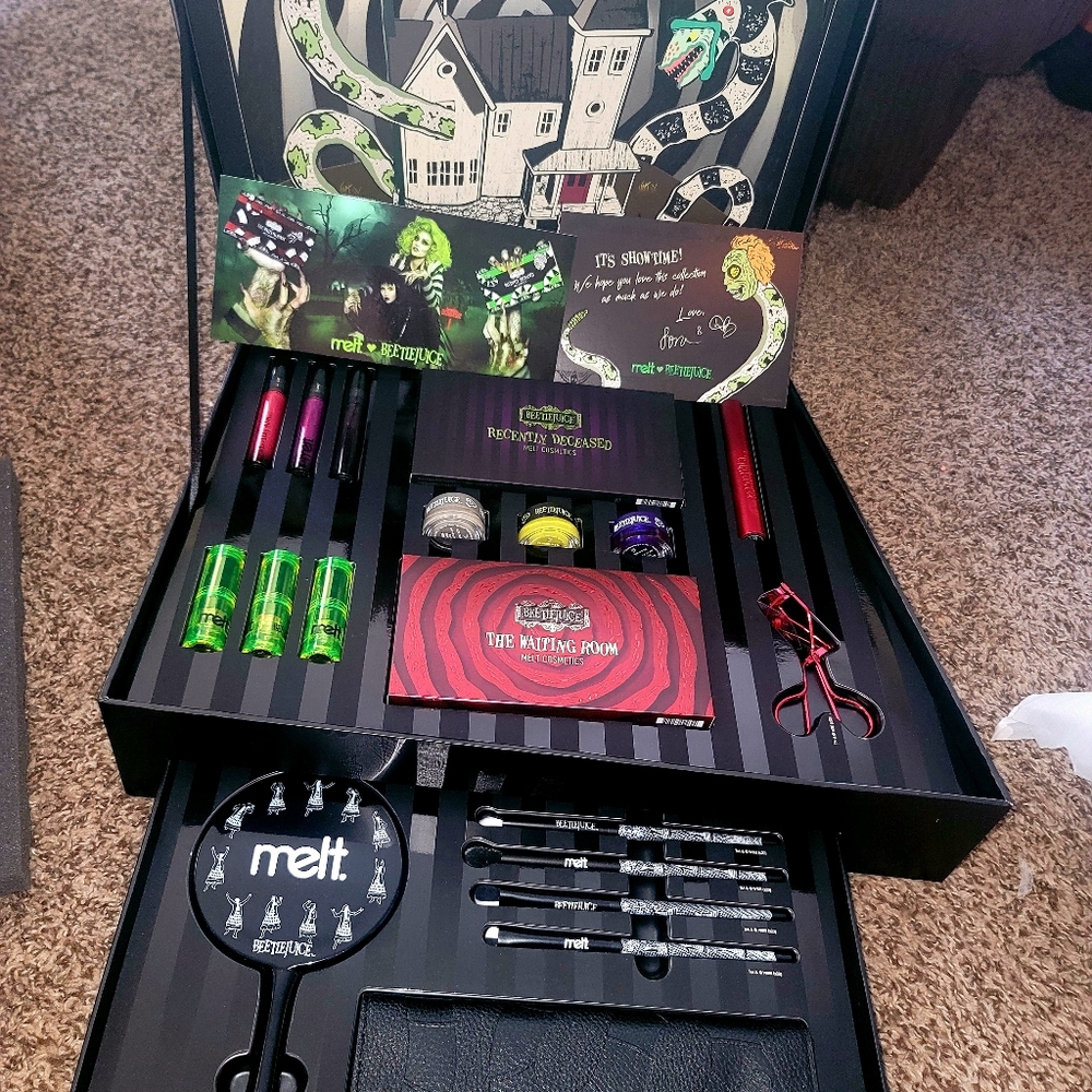 Beetlejuice Full Collection and PR Box